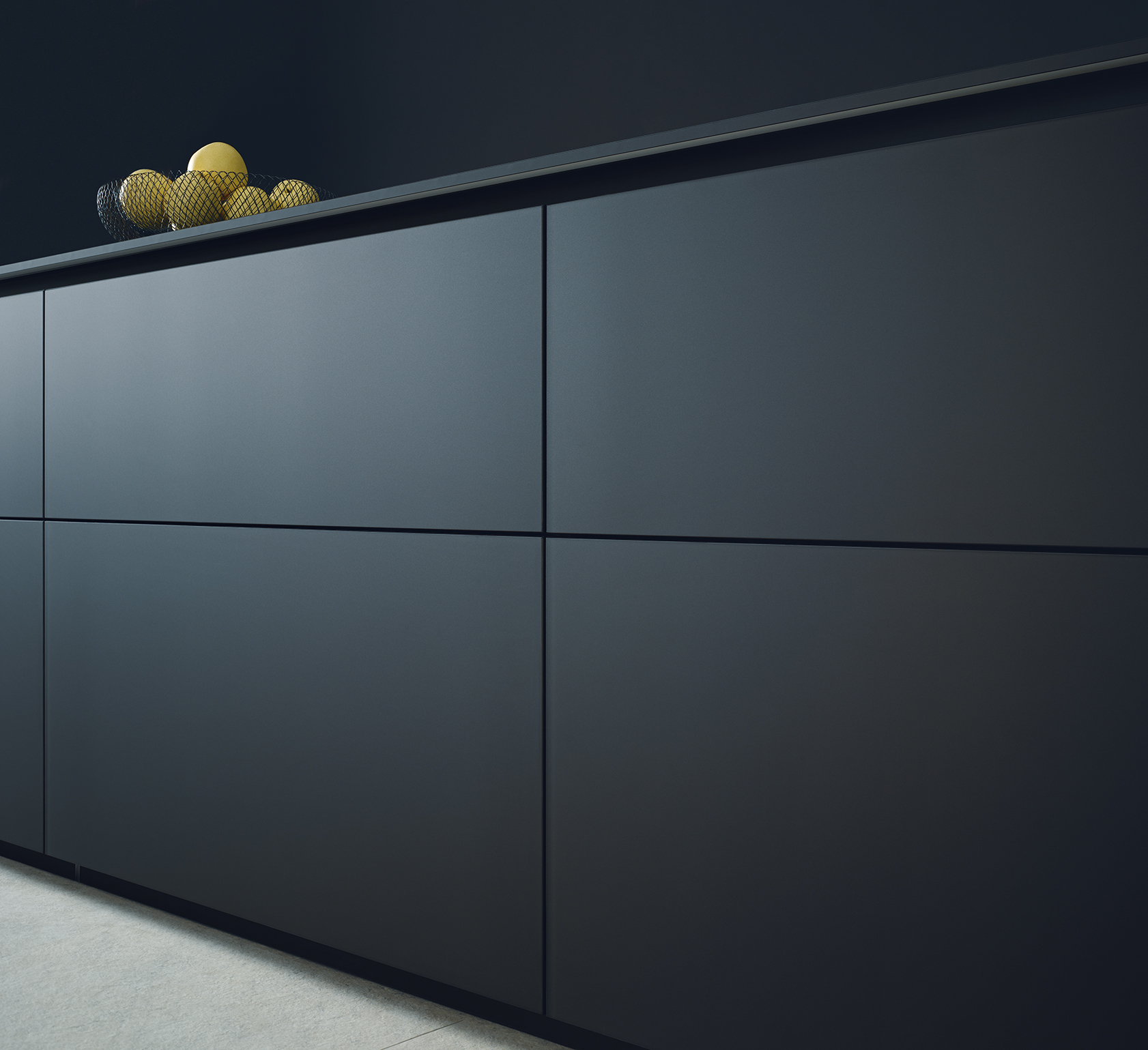 Schwarze next125 Singleline Front. 