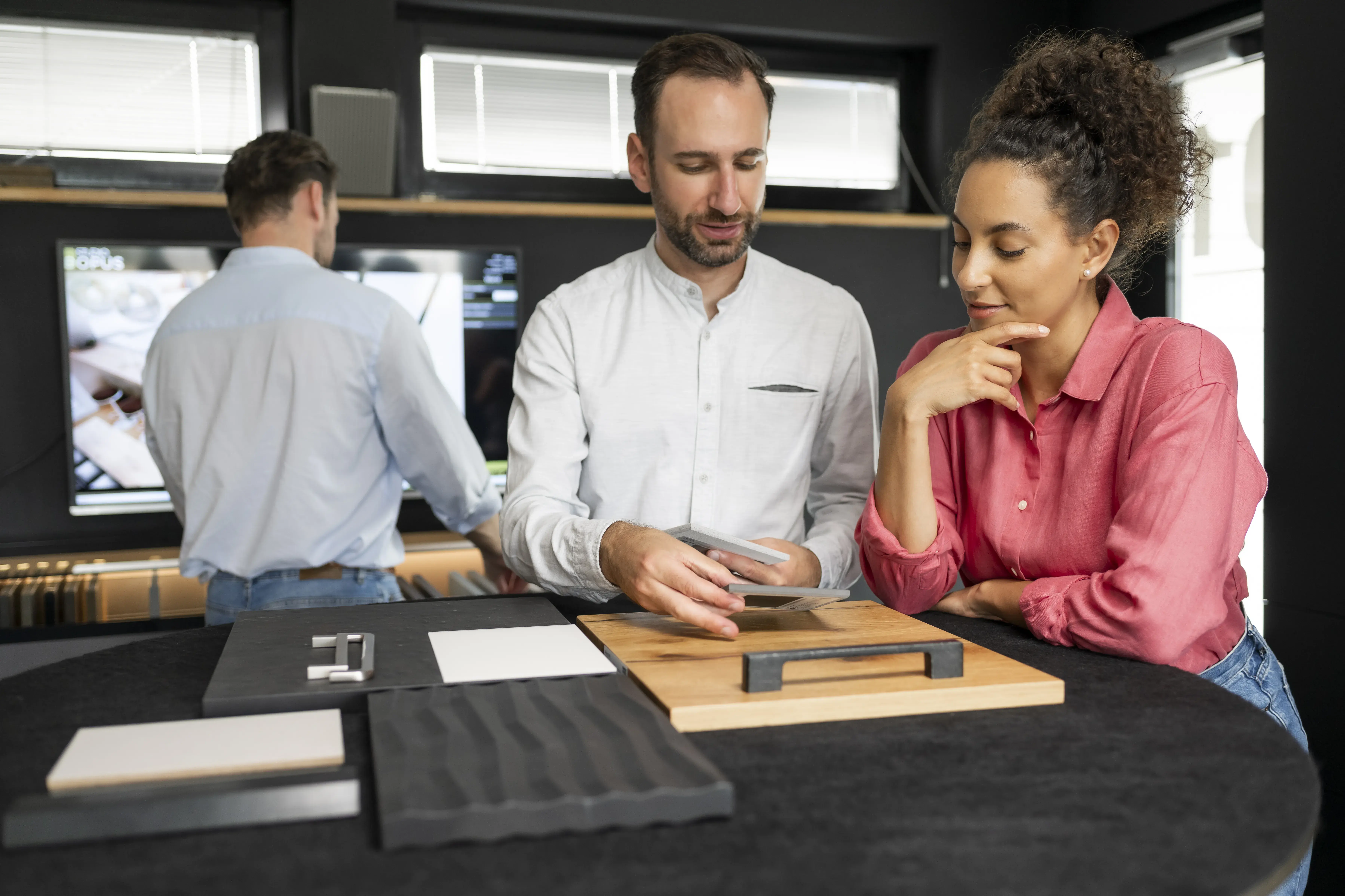 Beratungsgespräch Küchenkauf Menschen