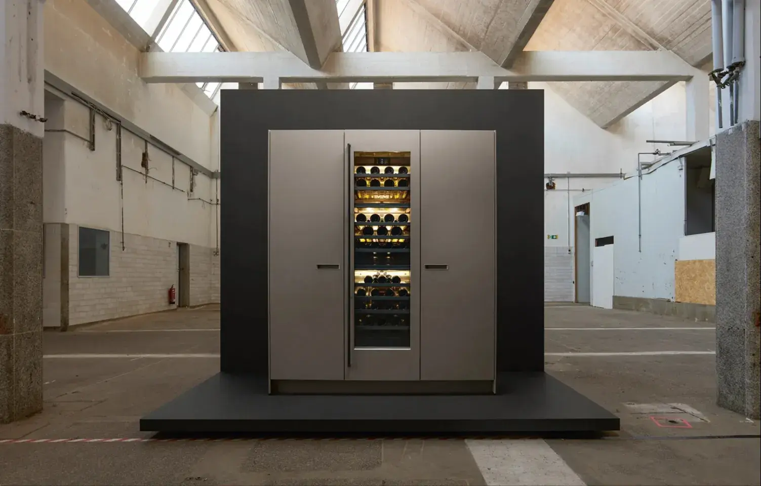 next125 Podest Weinkühler